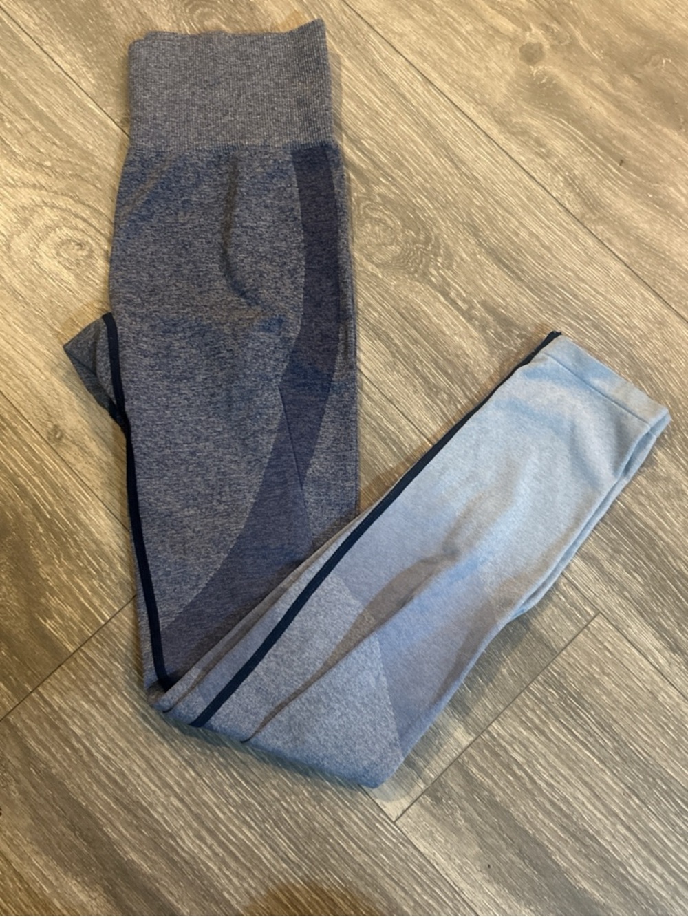 PINK Victoria's Secret Heathered Navy & Light Blue Seamless Leggings